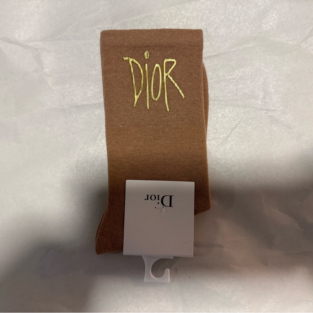 Dior Oblique Socks Gold and Tan
Unisex NWT Size O/S